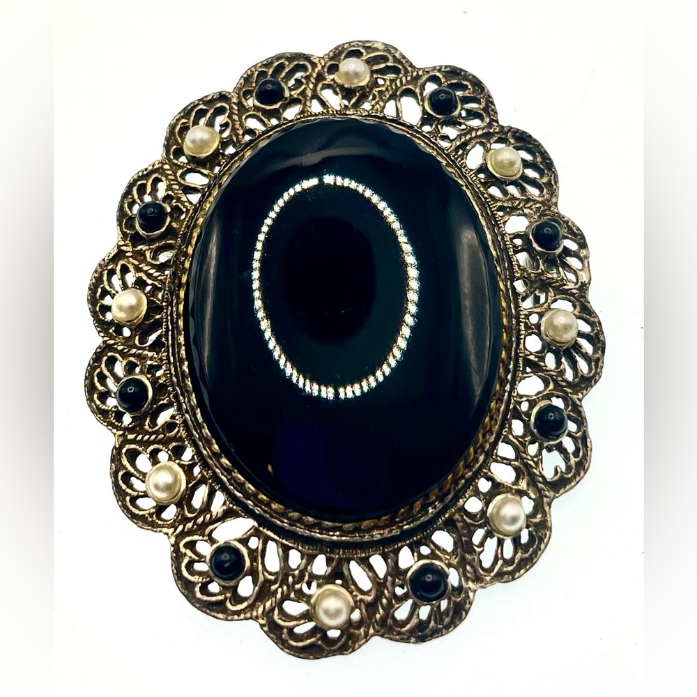 Vintage Silver Tone Filigree Large Oval Black Center Faux Pearls Bead Accents